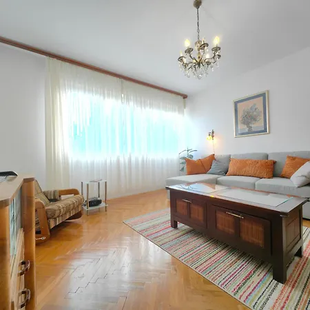 Apartment None Split